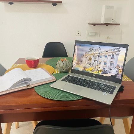 Cozy 2-Bedroom Serviced Apartment With Netflix Puerto de Sagunto Bagian luar foto