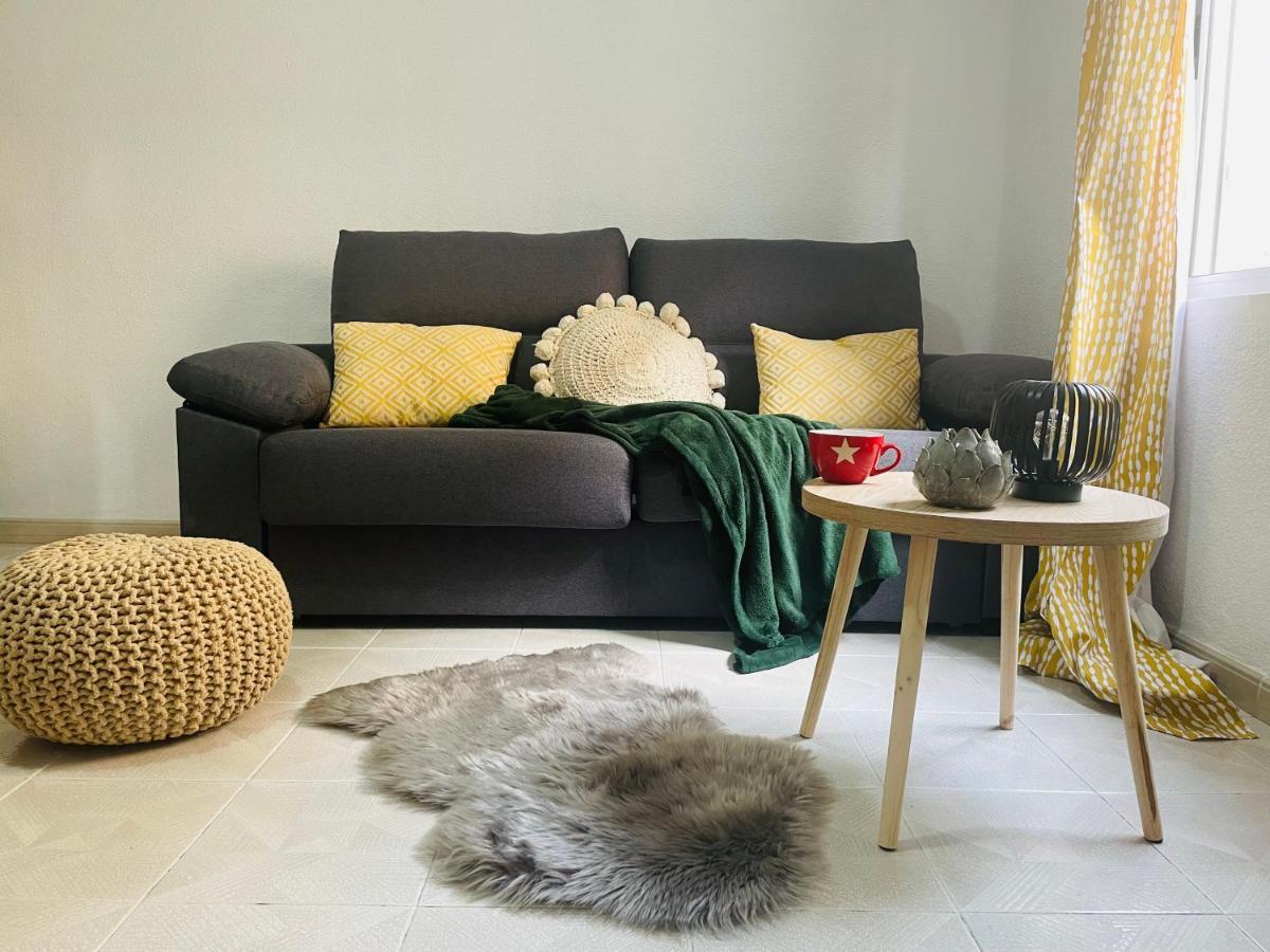Cozy 2-Bedroom Serviced Apartment With Netflix Puerto de Sagunto Bagian luar foto