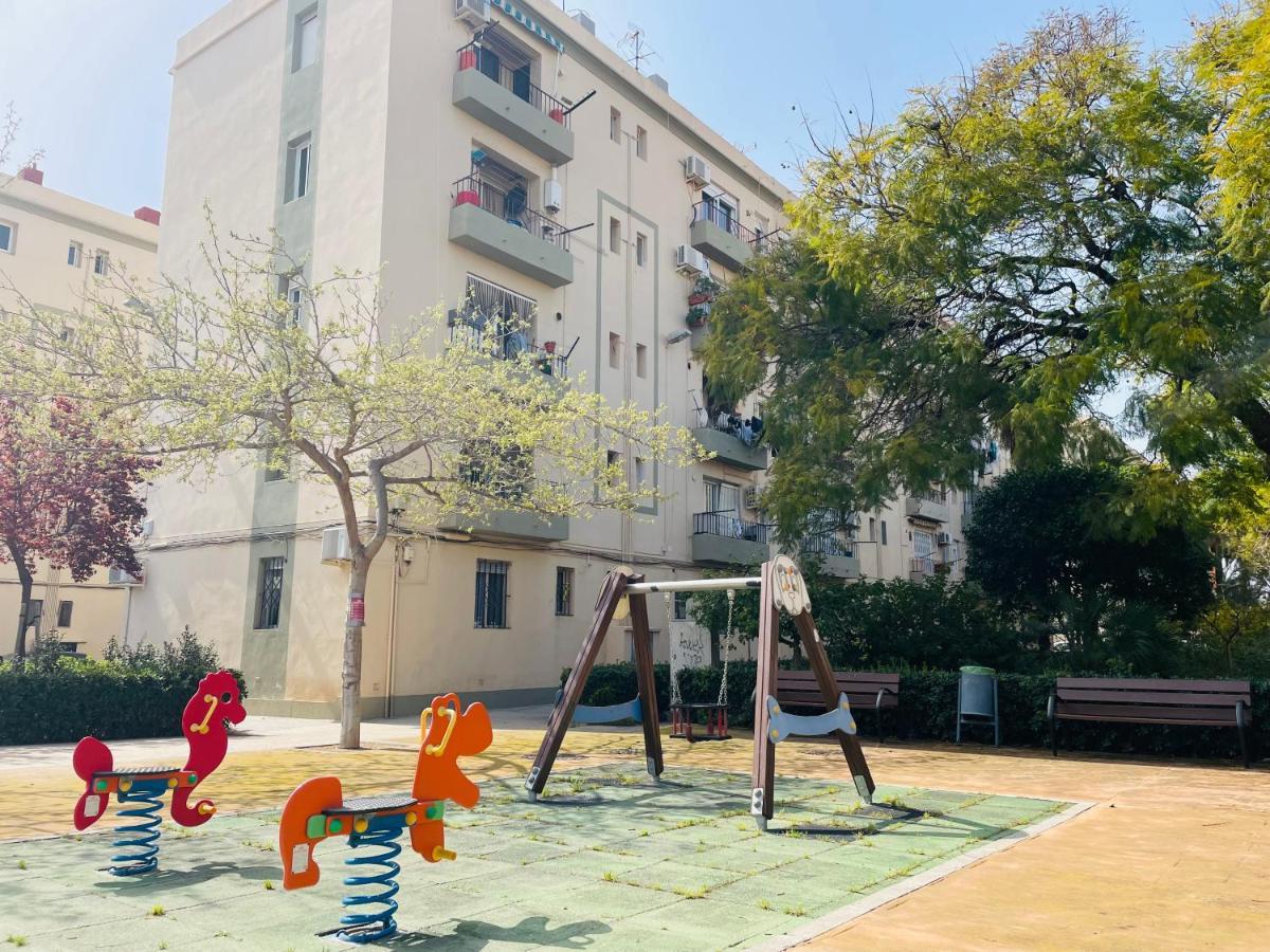 Cozy 2-Bedroom Serviced Apartment With Netflix Puerto de Sagunto Bagian luar foto