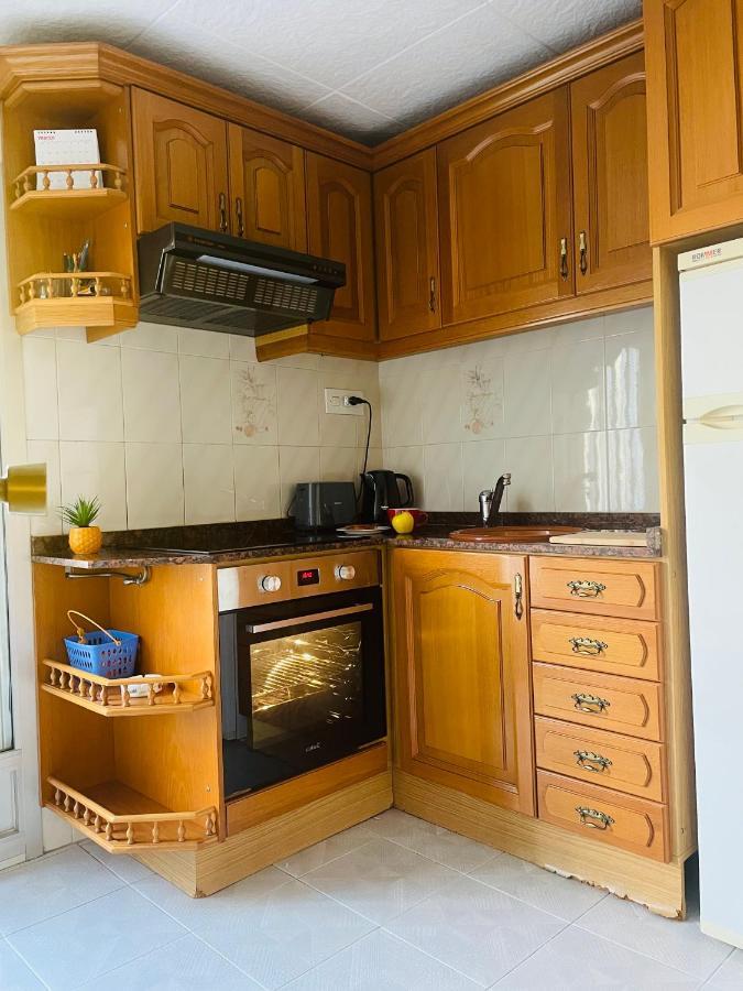 Cozy 2-Bedroom Serviced Apartment With Netflix Puerto de Sagunto Bagian luar foto