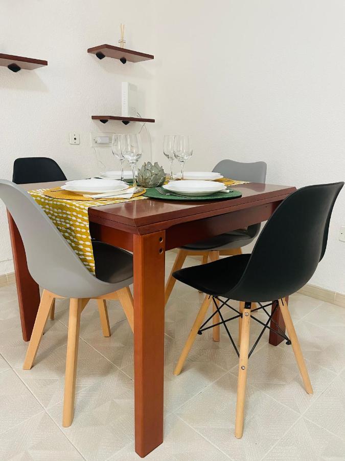 Cozy 2-Bedroom Serviced Apartment With Netflix Puerto de Sagunto Bagian luar foto
